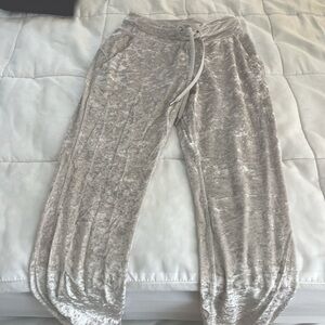 Lululemon Ready To Crush Jogger Size 2 White